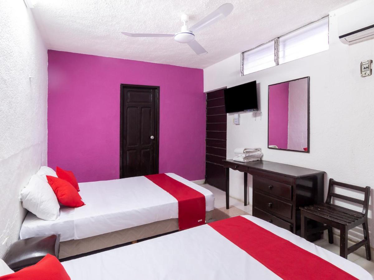 Hotel Aventura Мерида Екстериор снимка