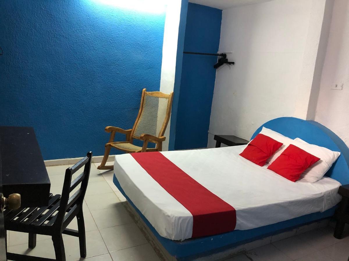 Hotel Aventura Мерида Екстериор снимка