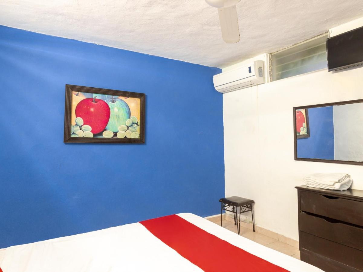 Hotel Aventura Мерида Екстериор снимка